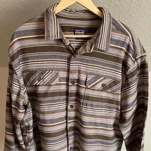 Patagonia long-sleeved fjord flannel XL